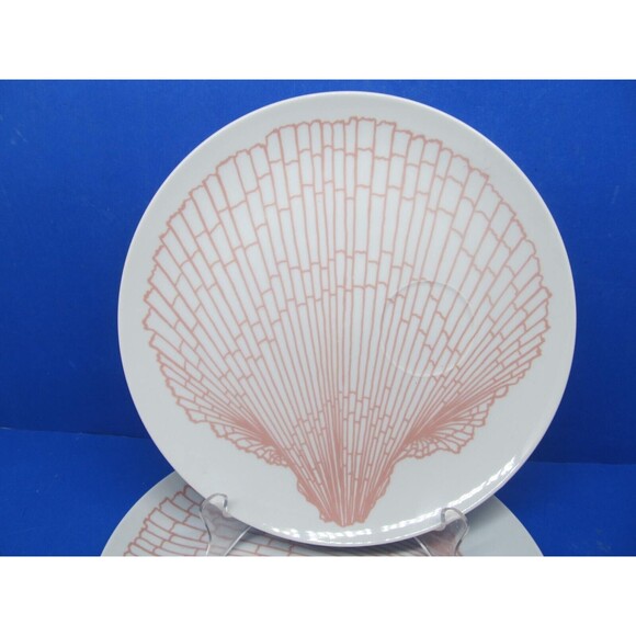 Fitz And Floyd Set Of 2 Sonoma Shell Luncheon Snack Plates Pink On White VGC - Picture 2 of 5